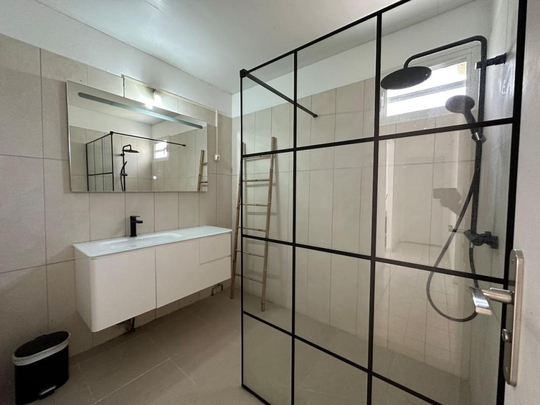 villa - 6 personnes_15_Salle-d-eau